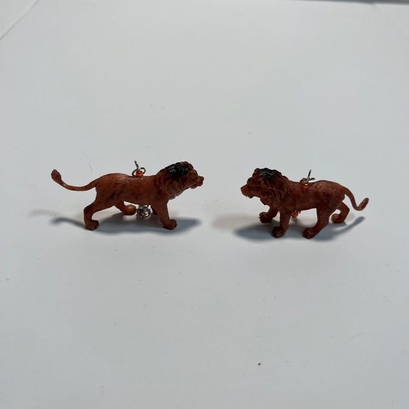 Handmade 3D Lion Plastic Toy Earrings - Picture 4 of 4